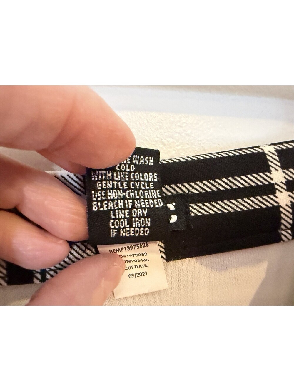 Hot Topic Black White Plaid O-ring Skater Mini Skirt Zip Front Goth Emo Mall Med - Picture 6 of 6